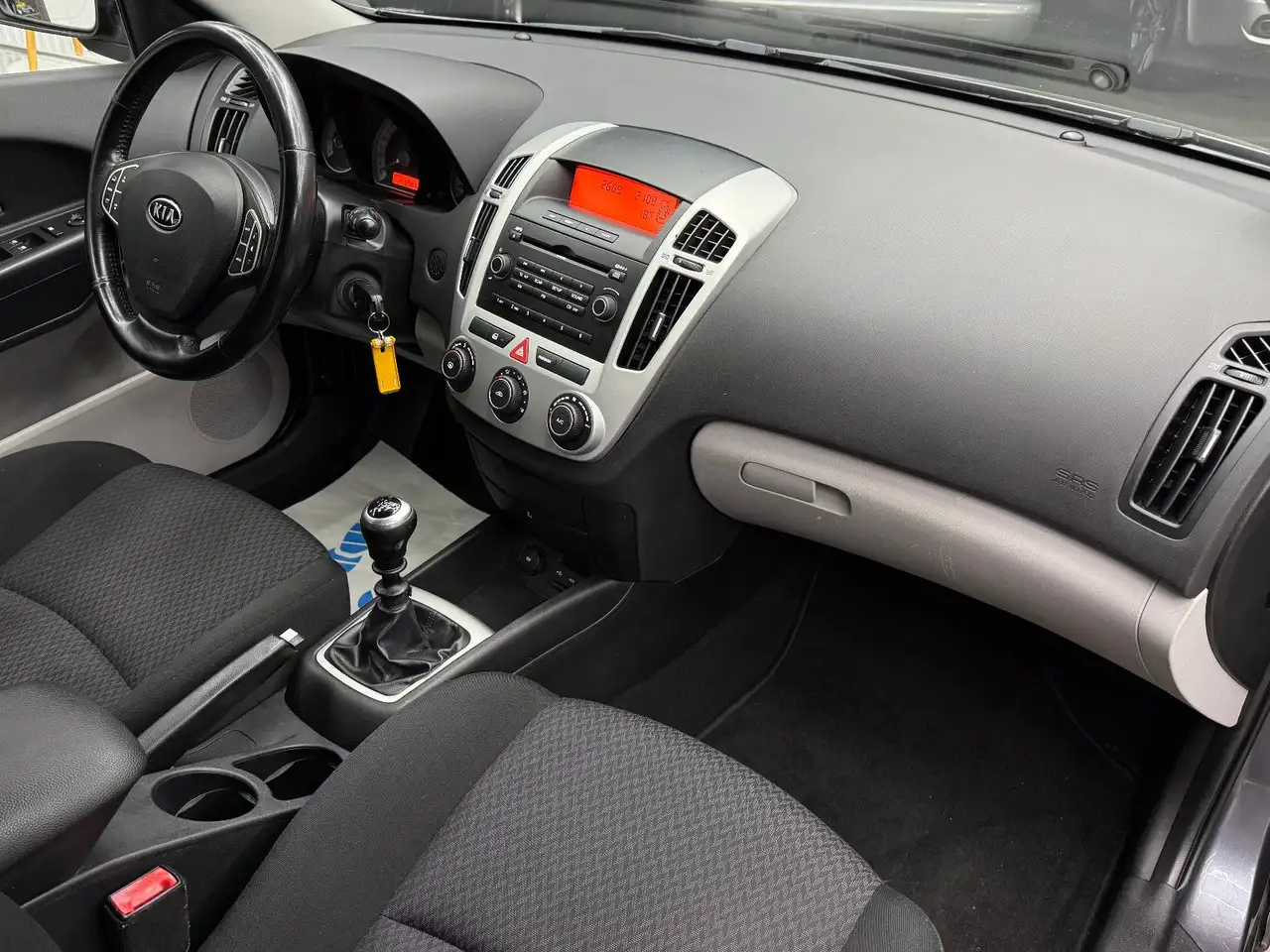 2009 Kia Ceed SW / cee'd SW EX 1.4 / Klimaanlage, photograph 7