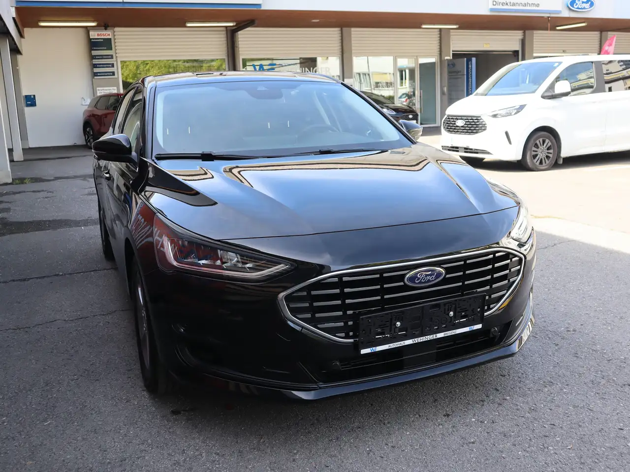 Ford Focus Titanium X — photo 1 of 18