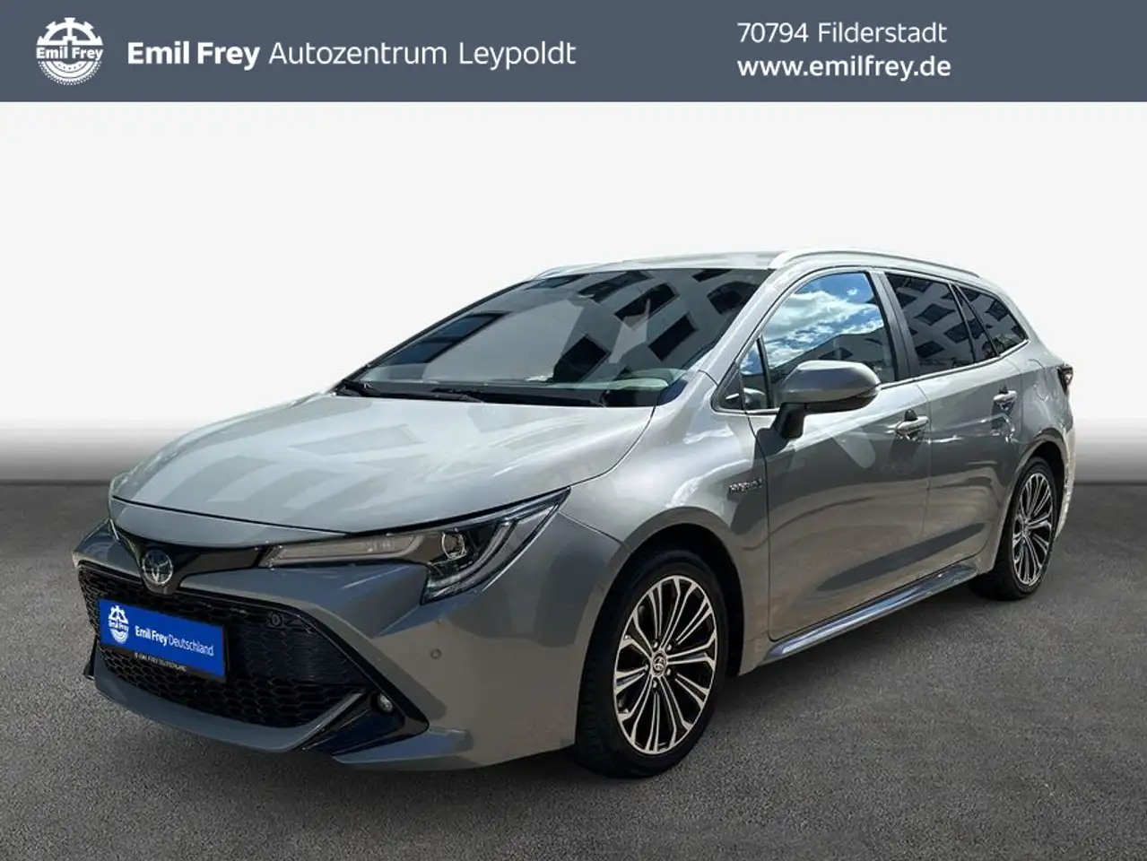 Toyota Corolla 2.0 Hybrid Touring Sports Team Deutschland — photo 1 of 19