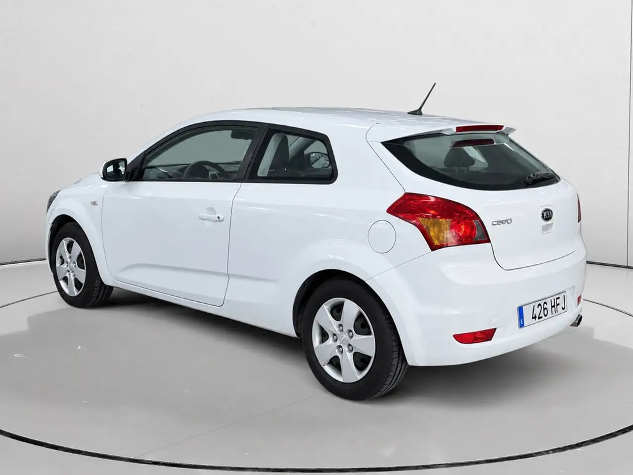 2011 Kia Ceed / cee'd 1.4 Concept 105, photograph 5
