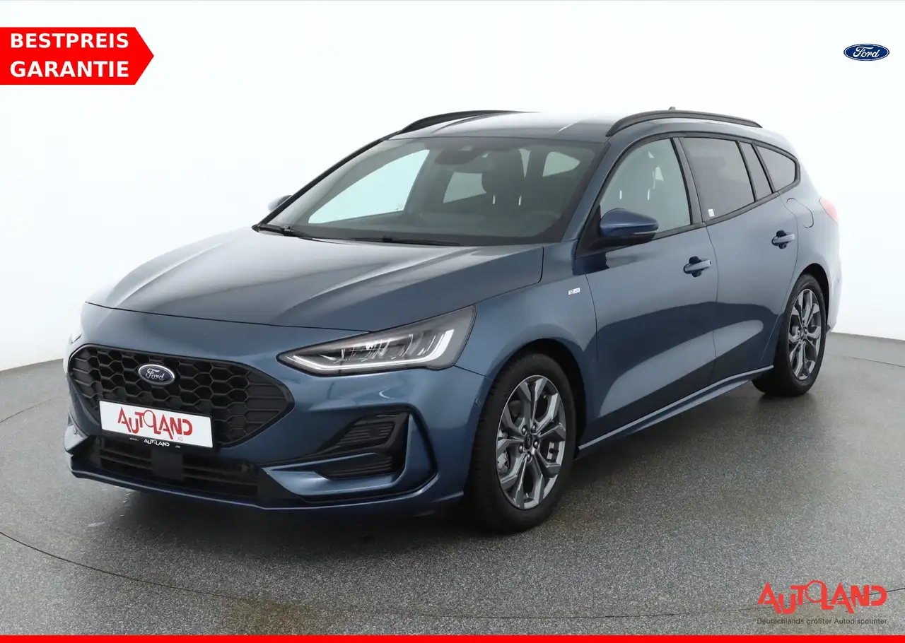 Ford Focus 1.0 EB ST-Line LED Navi Sitzheizung AHK — photo 1 of 30
