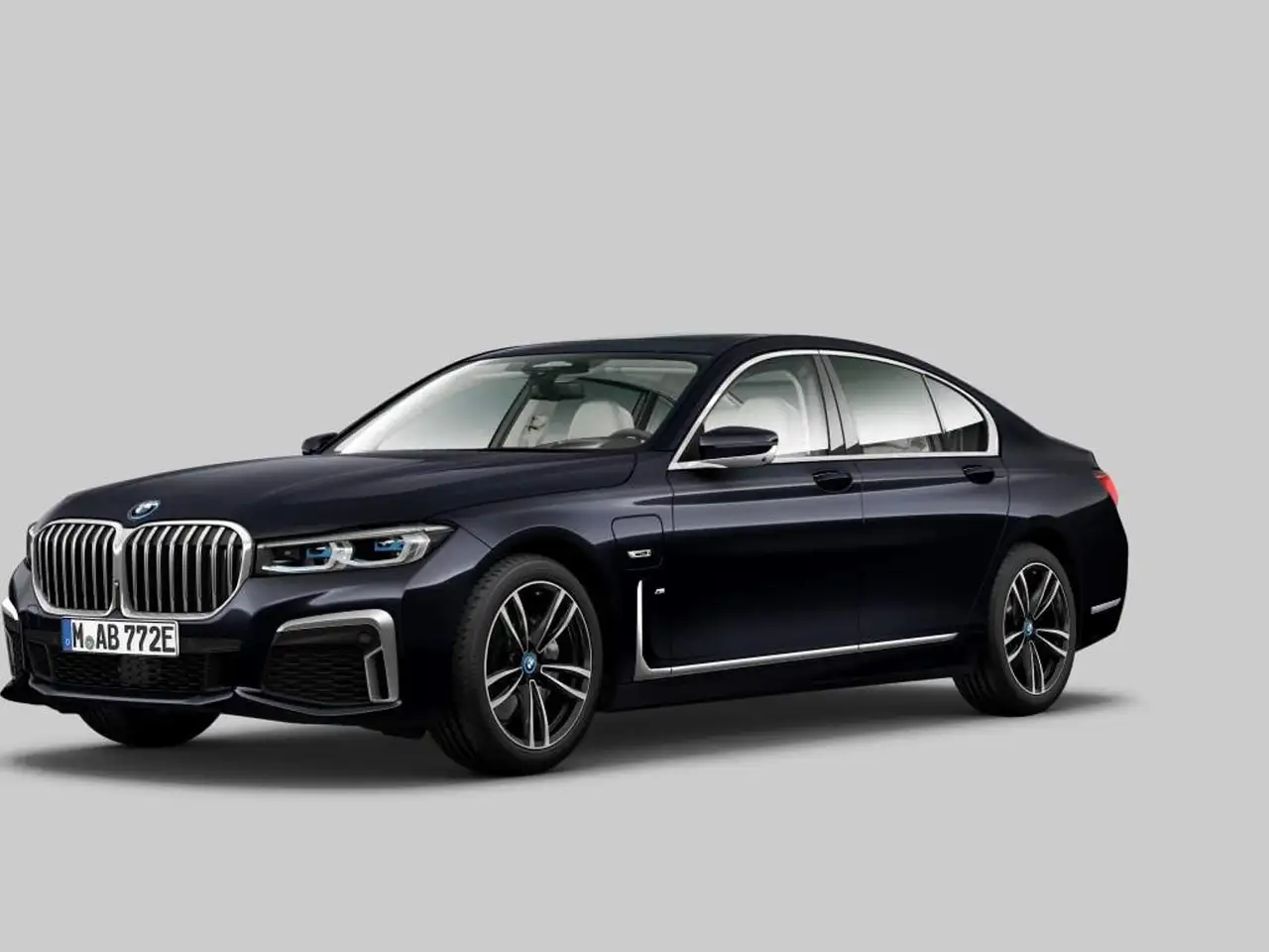BMW 745 7-serie 745e M-Sport | Massage | TV | CoPilot — photo 1 of 7
