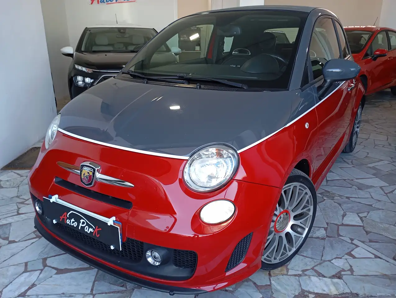 Abarth 500C 1.4 Turbo T-Jet Custom Aut. — photo 1 of 15