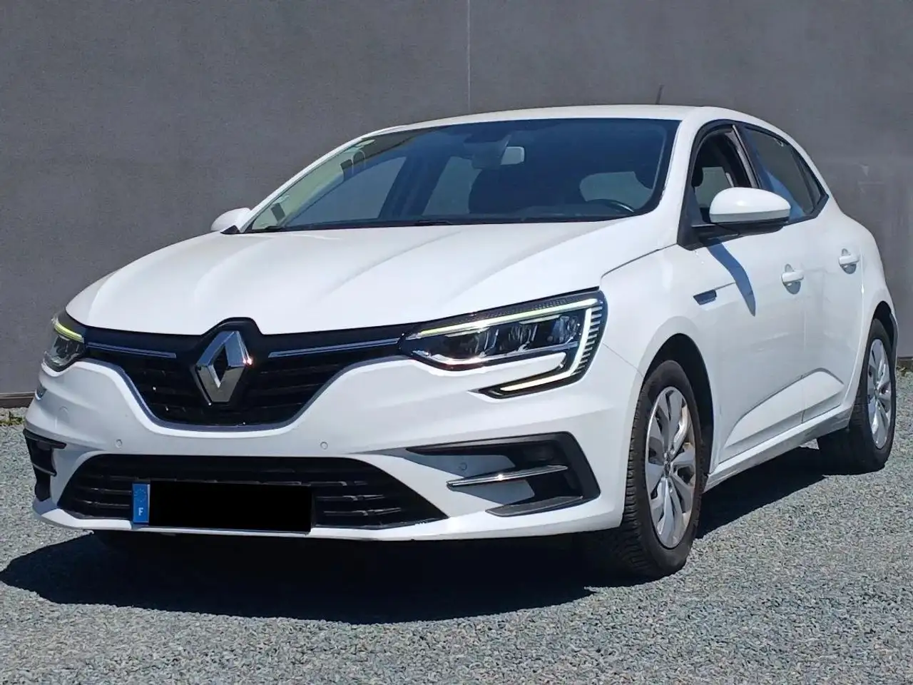 Renault Megane SOCIETE 1.5 BLUEDCI 115 AIR NAVI — photo 1 of 20