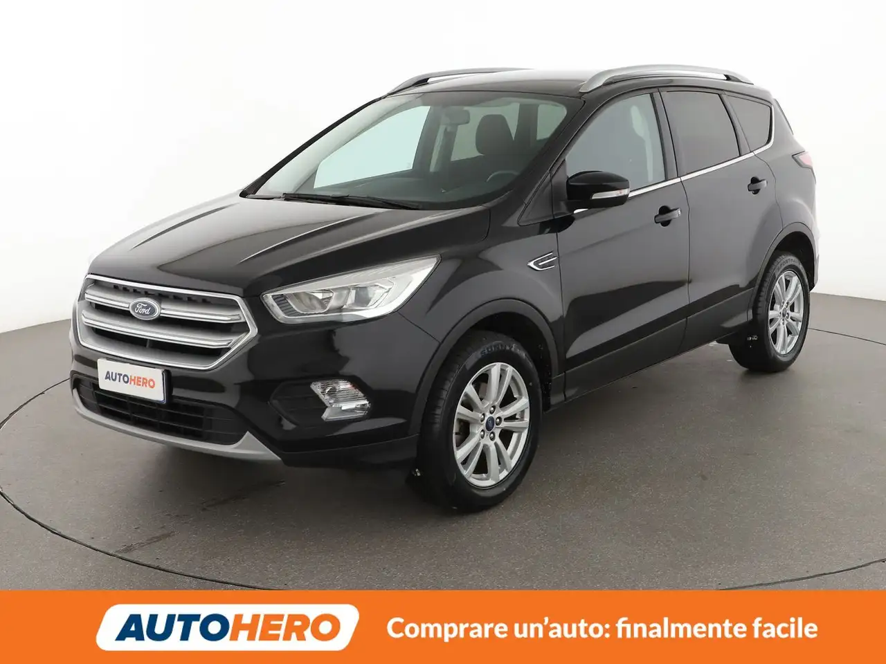 Ford Kuga 1.5 EcoBoost Business Edition — photo 1 of 24