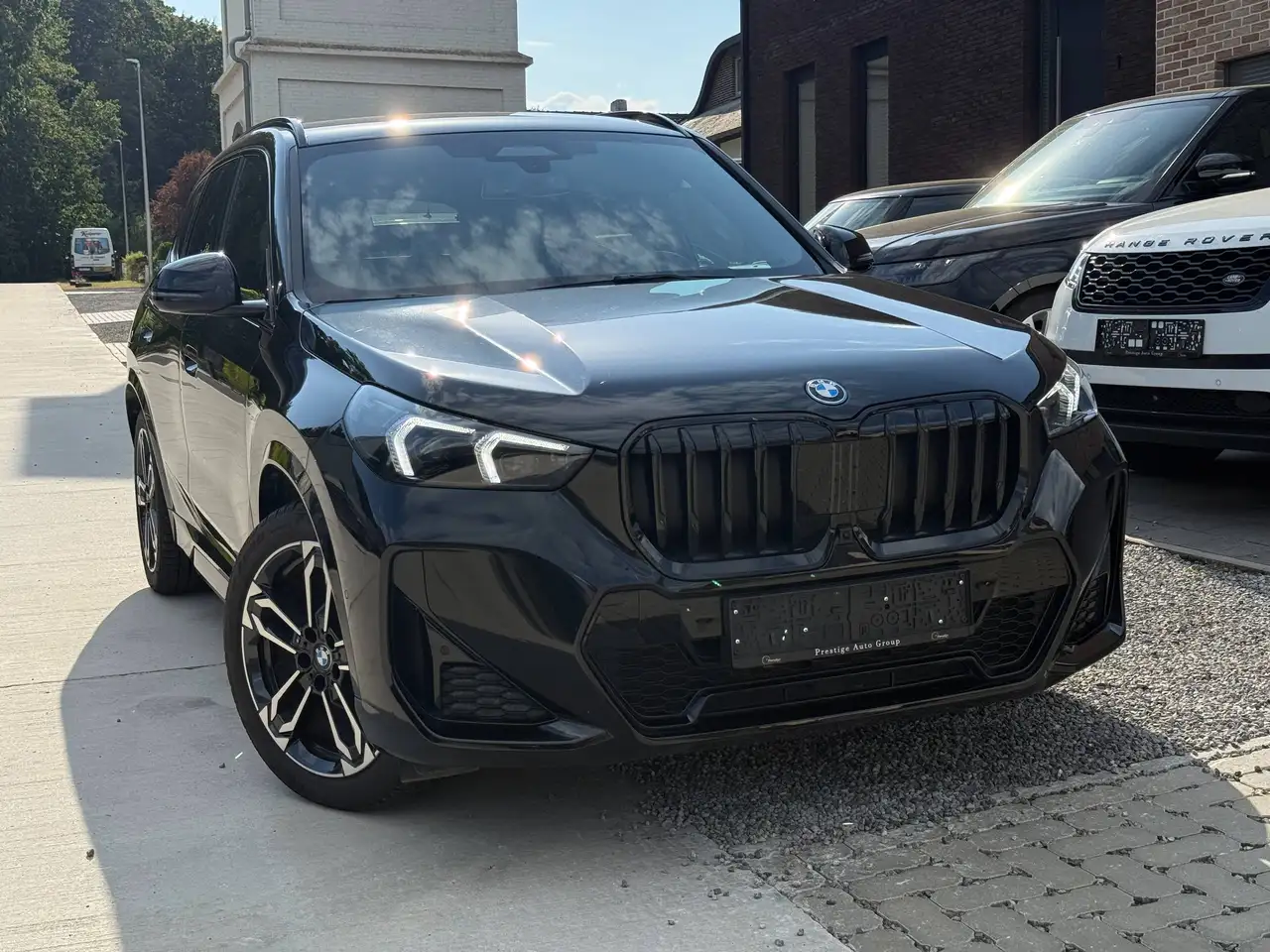 BMW X1 xDrive25e M-PACK *MASSAGE*360*Headsup*ACC* — photo 1 of 32