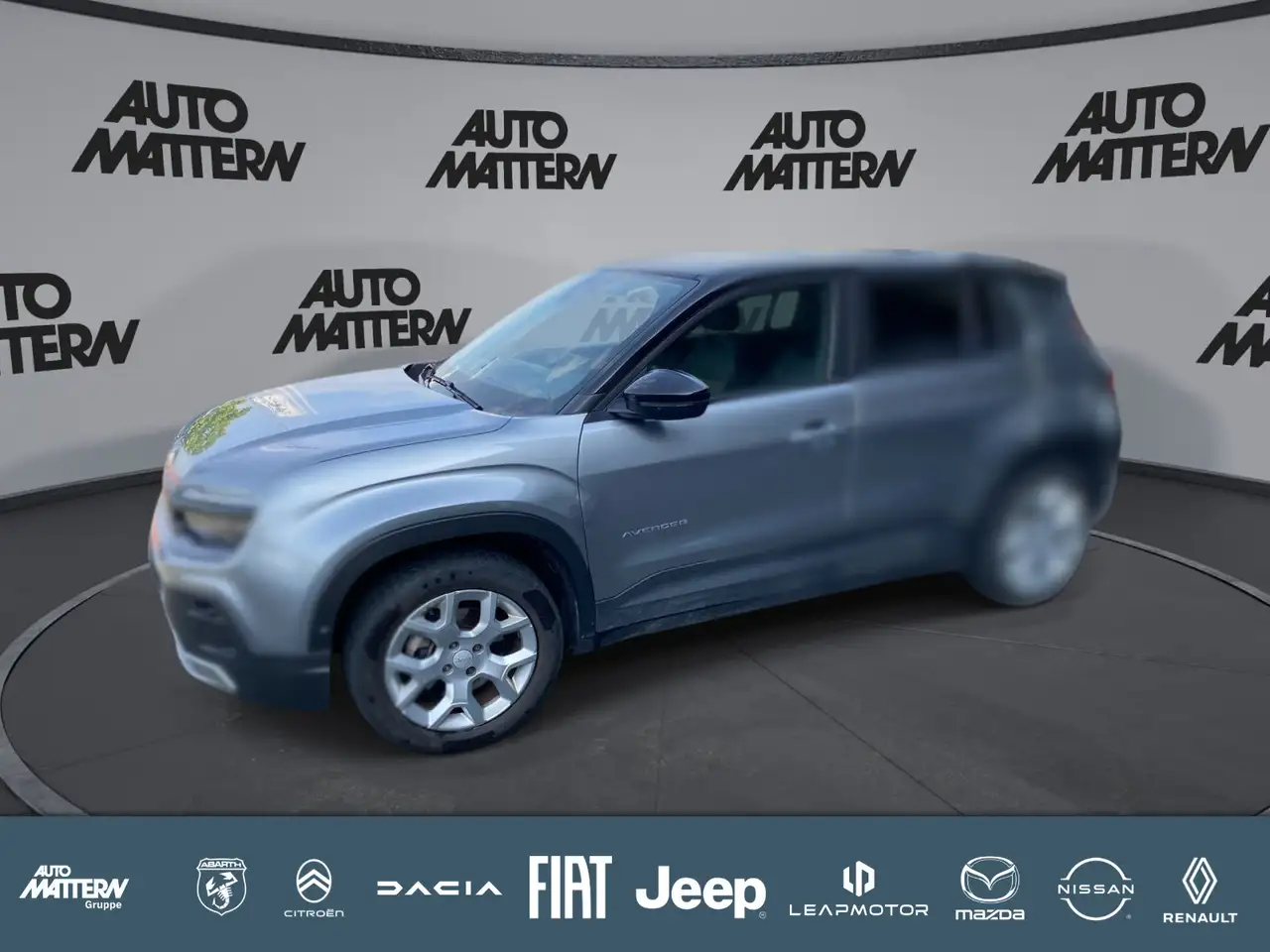 Jeep Avenger Altitude — photo 1 of 25