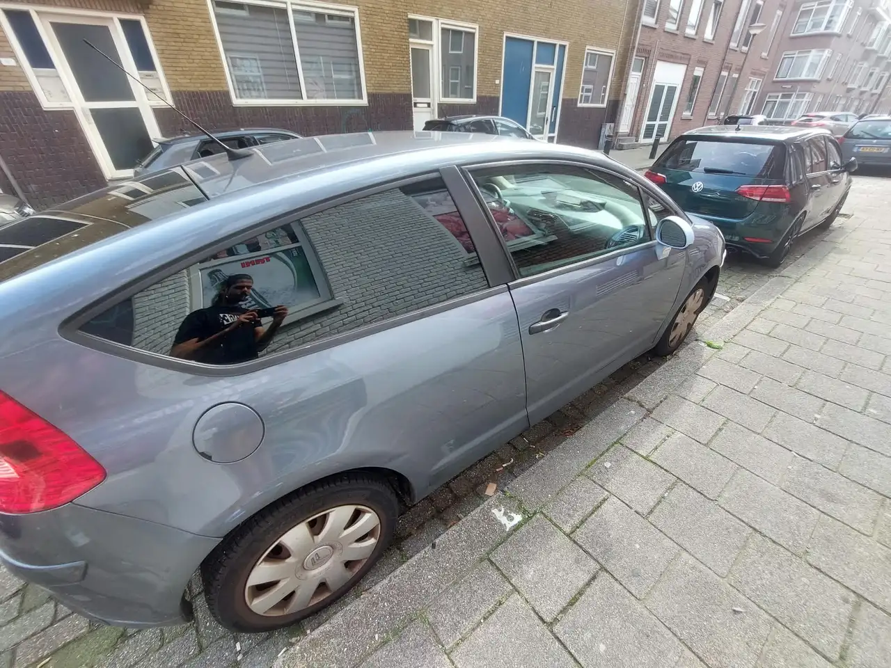 Citroen C4 C4 1.6-16V Image — photo 1 of 12