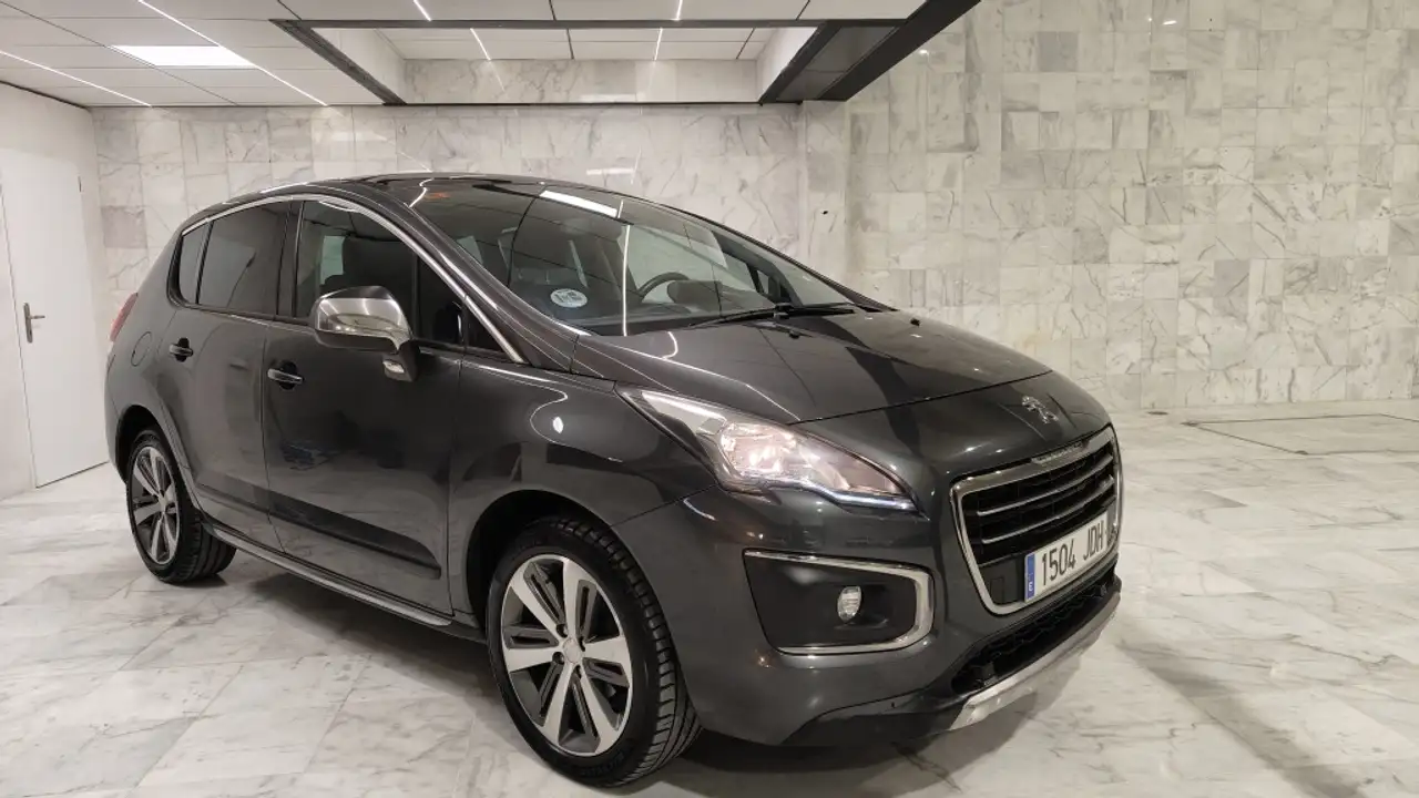 Peugeot 3008 1.6 BlueHDi Allure 120 — photo 1 of 40