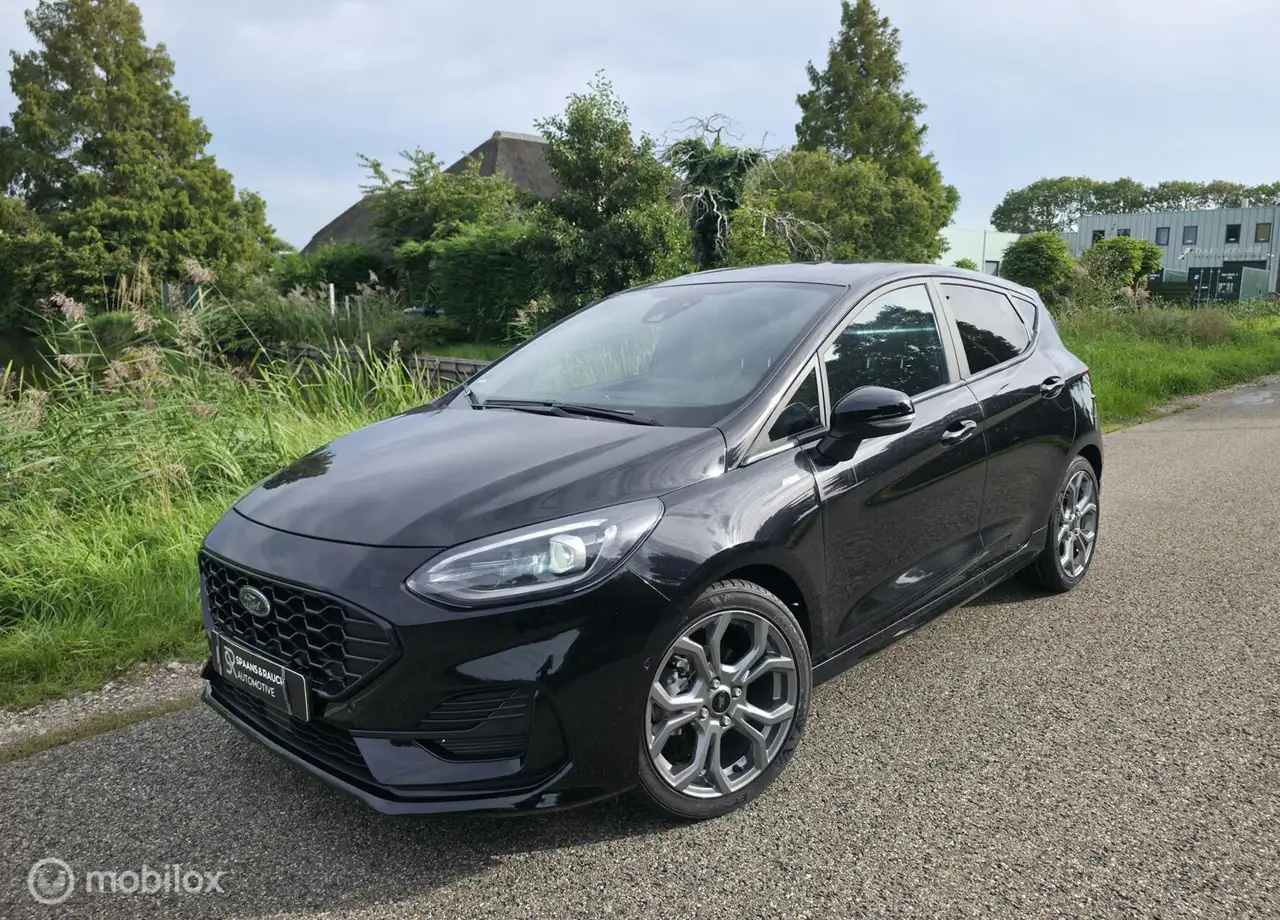 Ford Fiesta 1.0 EcoBoost Hybrid ST-Line X / B&O / Camera — photo 1 of 36