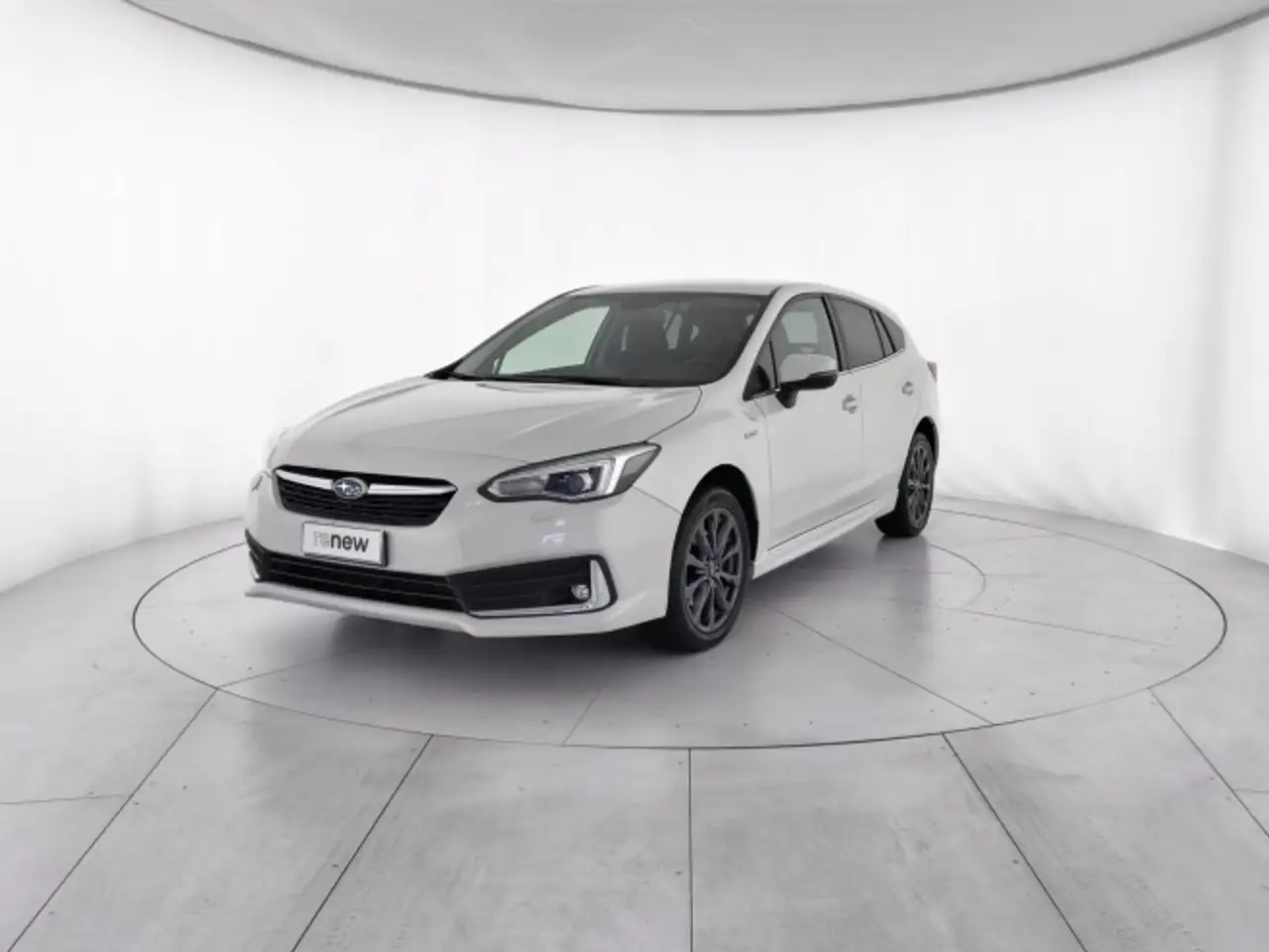 Subaru Impreza Impreza 2.0i e-boxer Premium lineartronic — photo 1 of 17
