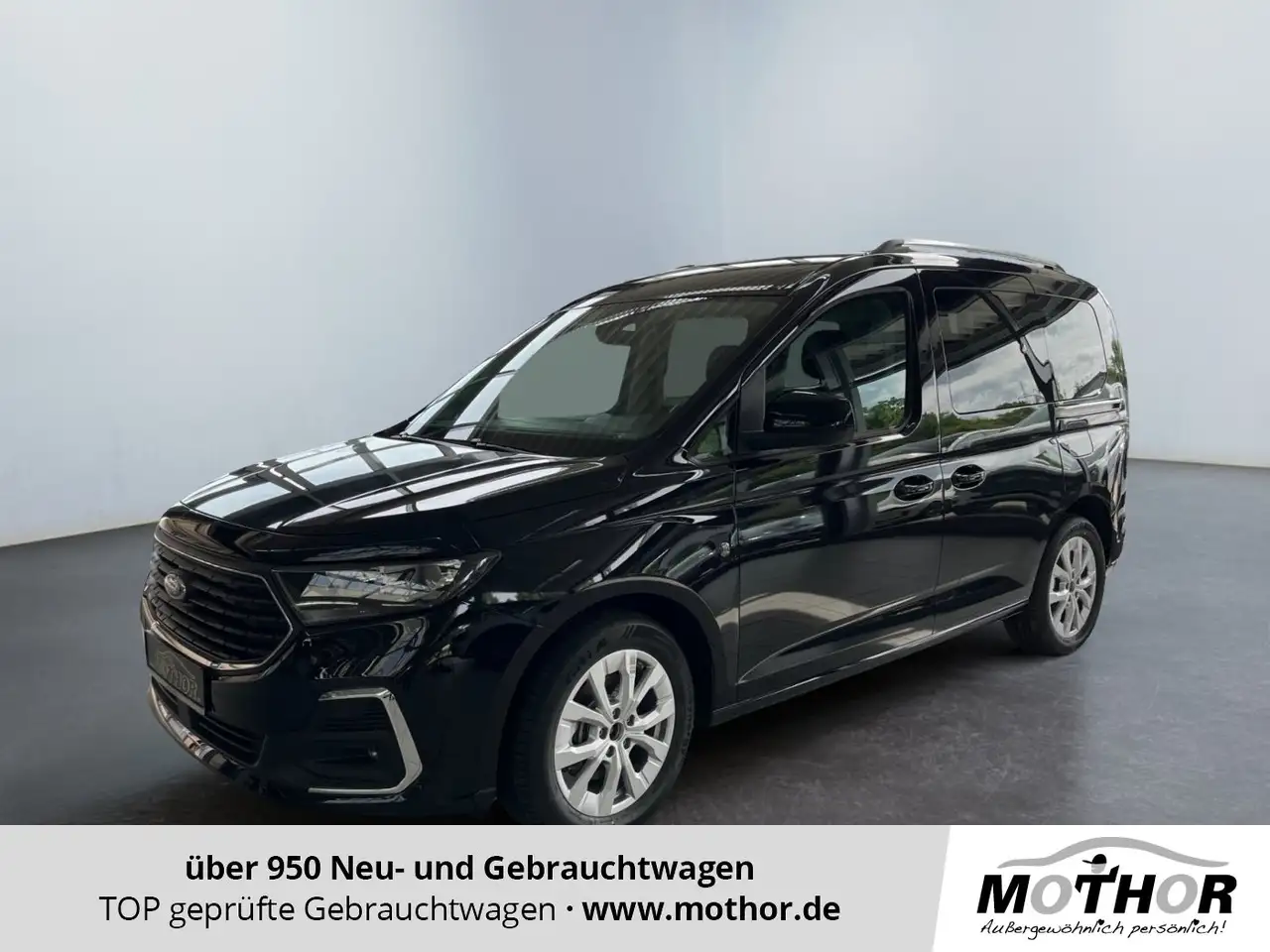 Ford Tourneo Connect Titanium 2.0 EcoBlue DSG TWA+PDC — photo 1 of 30