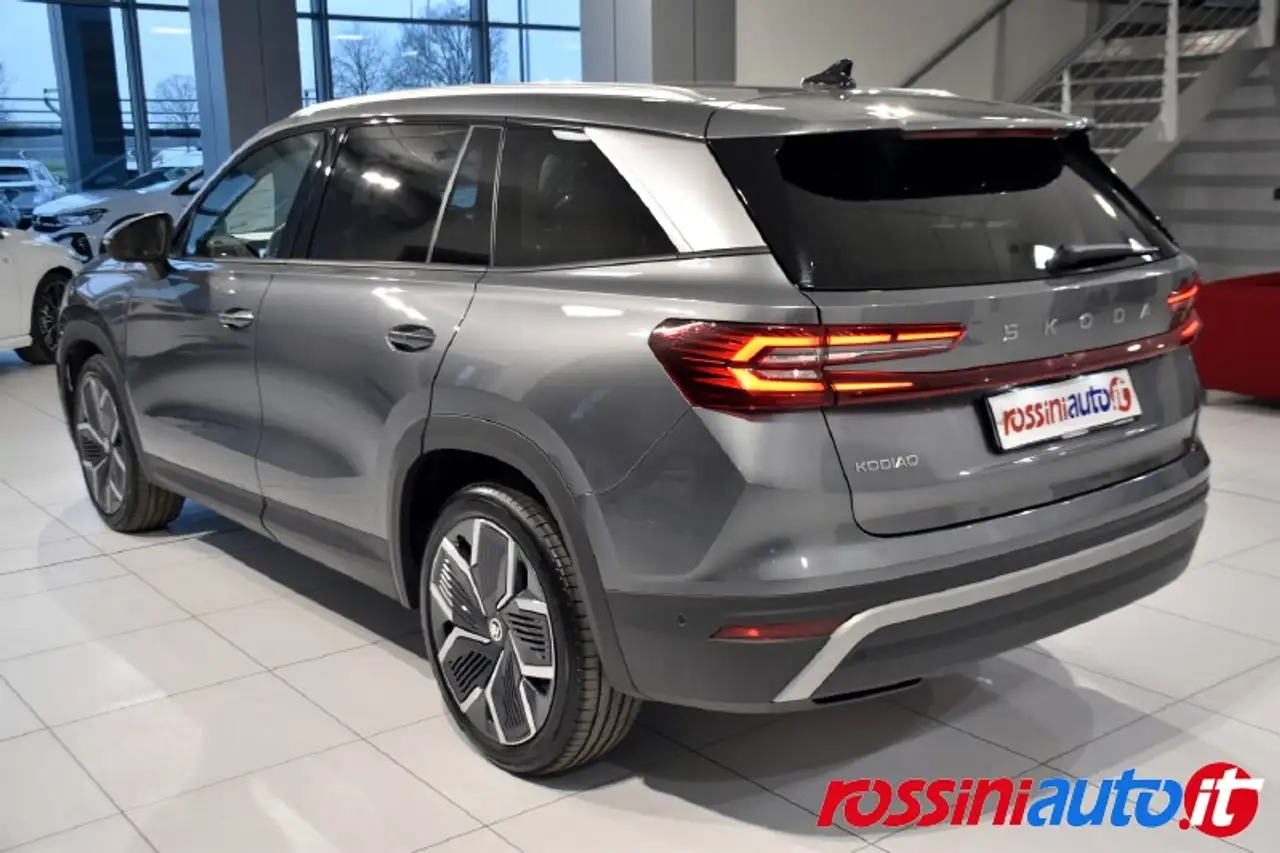 2024 Skoda Kodiaq 2.0 TDI 150 CV DSG EXECUTIVE 7 POSTI + R20 + DESIG, photograph 4
