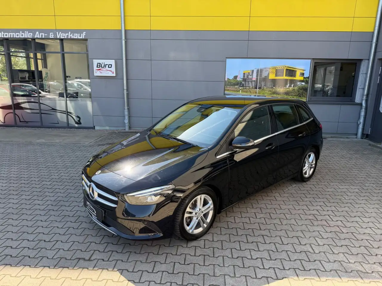 Mercedes-Benz B 200 d/LED/ALU/AUTOMATIK/50000KM/TOP* — photo 1 of 29