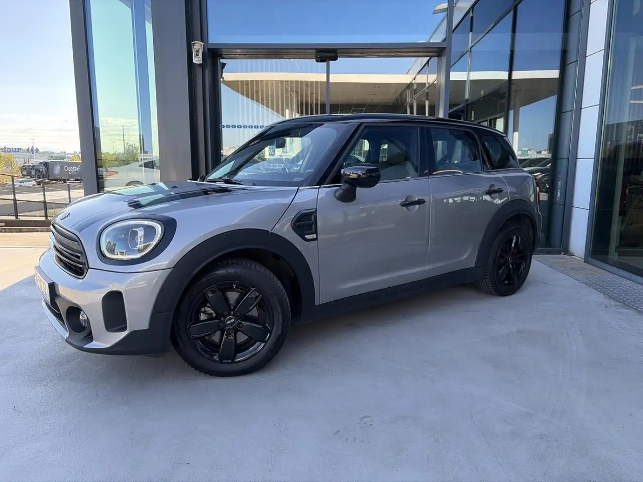 MINI Countryman C Cooper 136ch Edition Premium BVA7 — photo 1 of 15