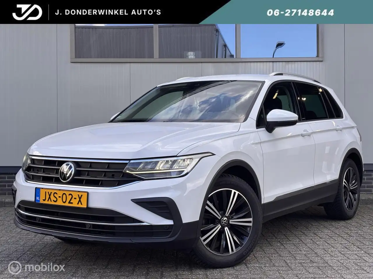 Volkswagen Tiguan 1.5 TSI Camera Trekhaak ACC Keyless LED — photo 1 of 33