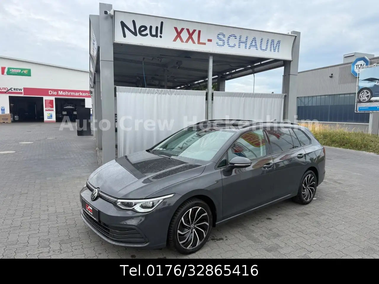 Volkswagen Golf VIII Variant Life — photo 1 of 15