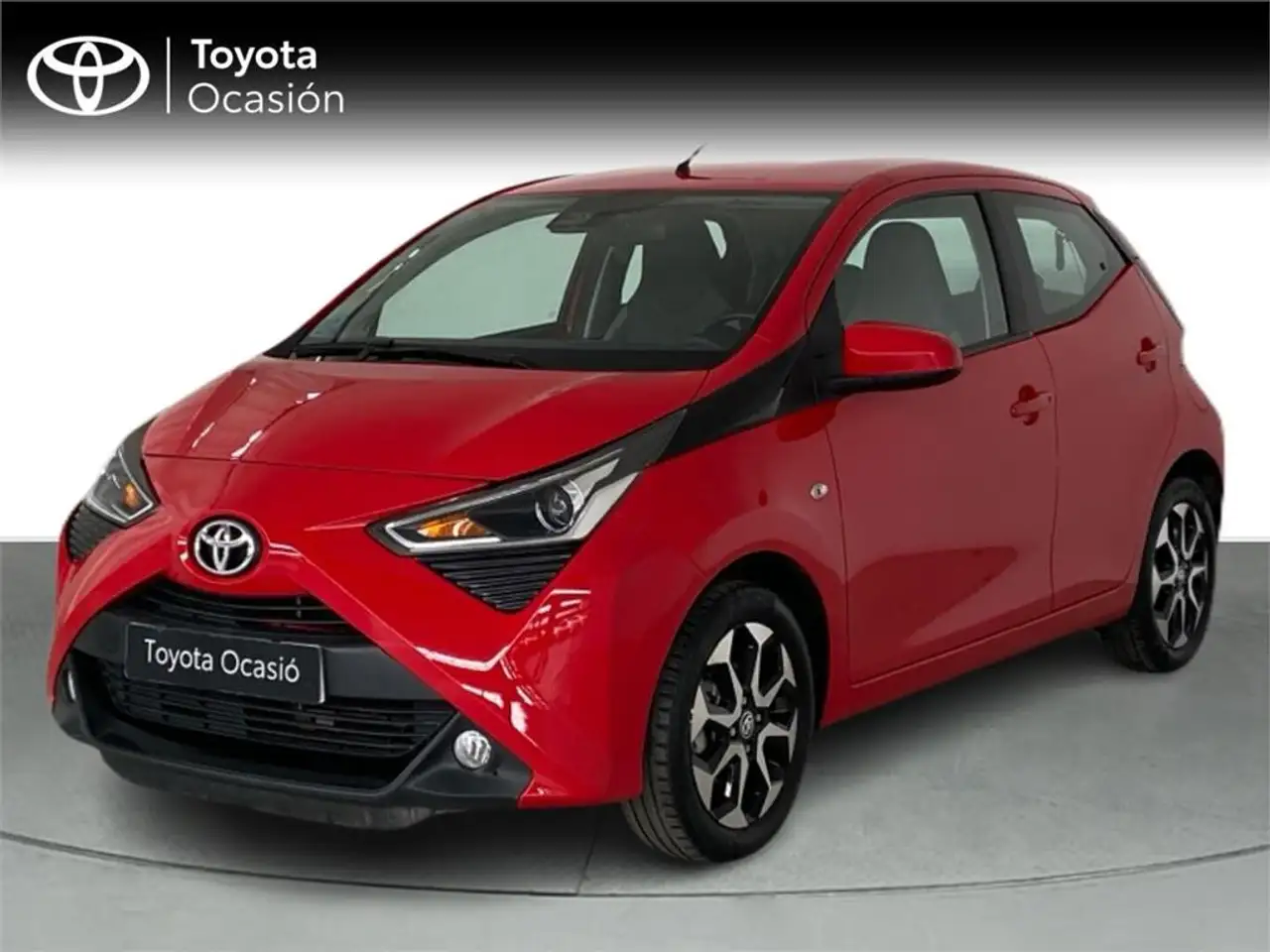 Toyota Aygo 70 x-play — photo 1 of 28