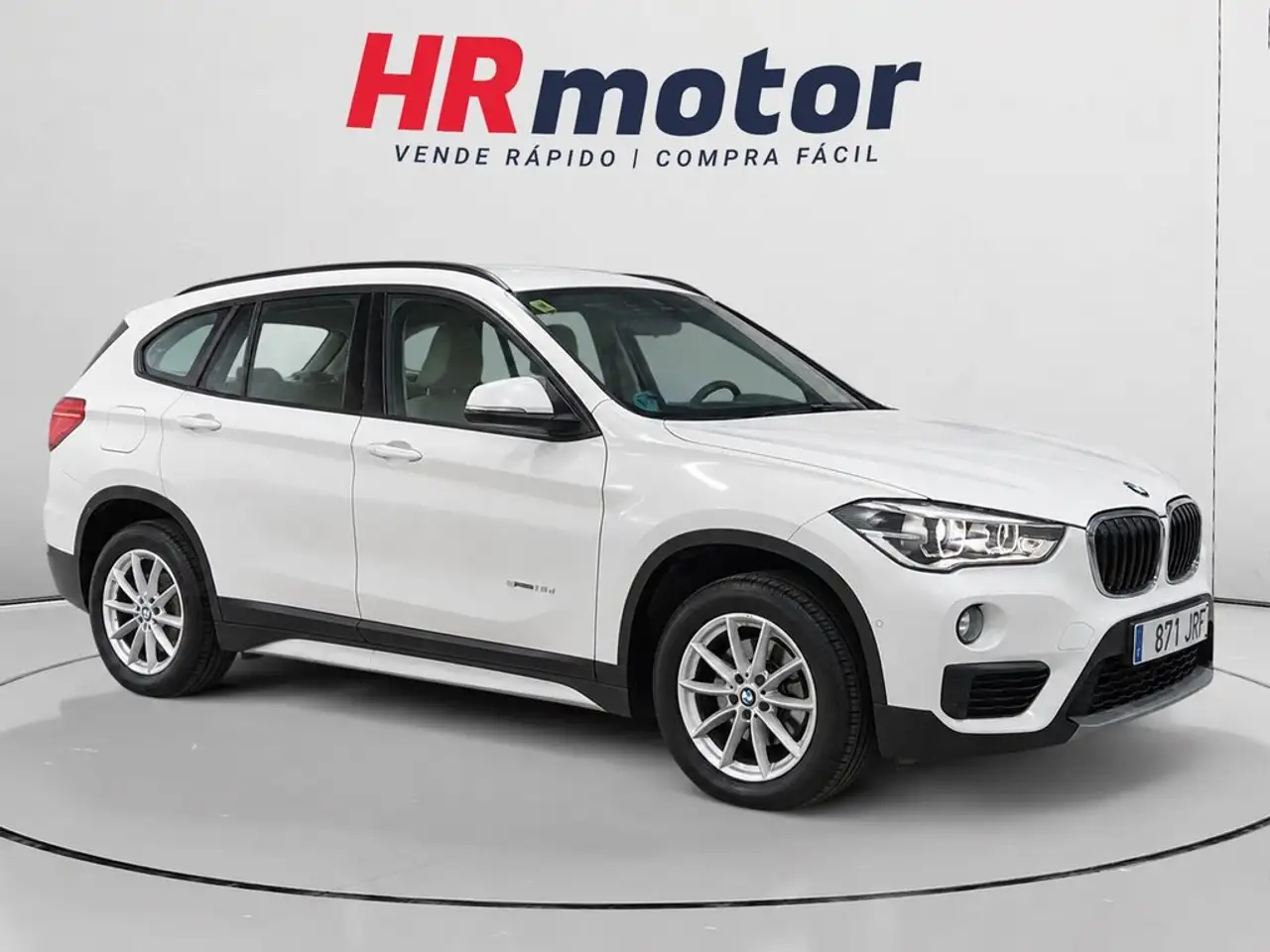 BMW X1 sDrive 18d — photo 1 of 25