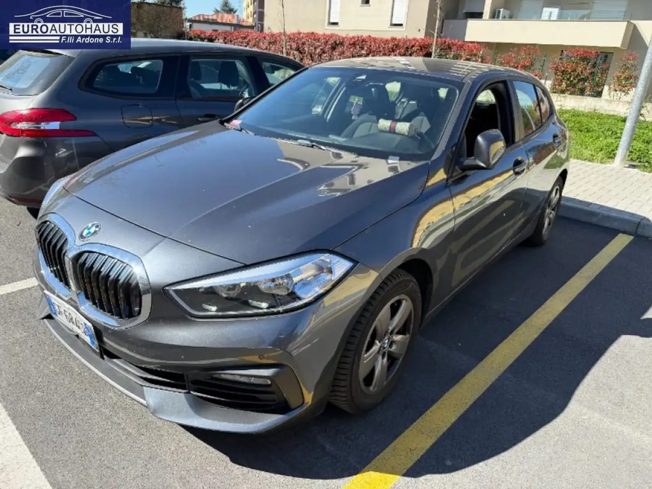 BMW 116 116 d 5p. Business Advantage — photo 1 of 5