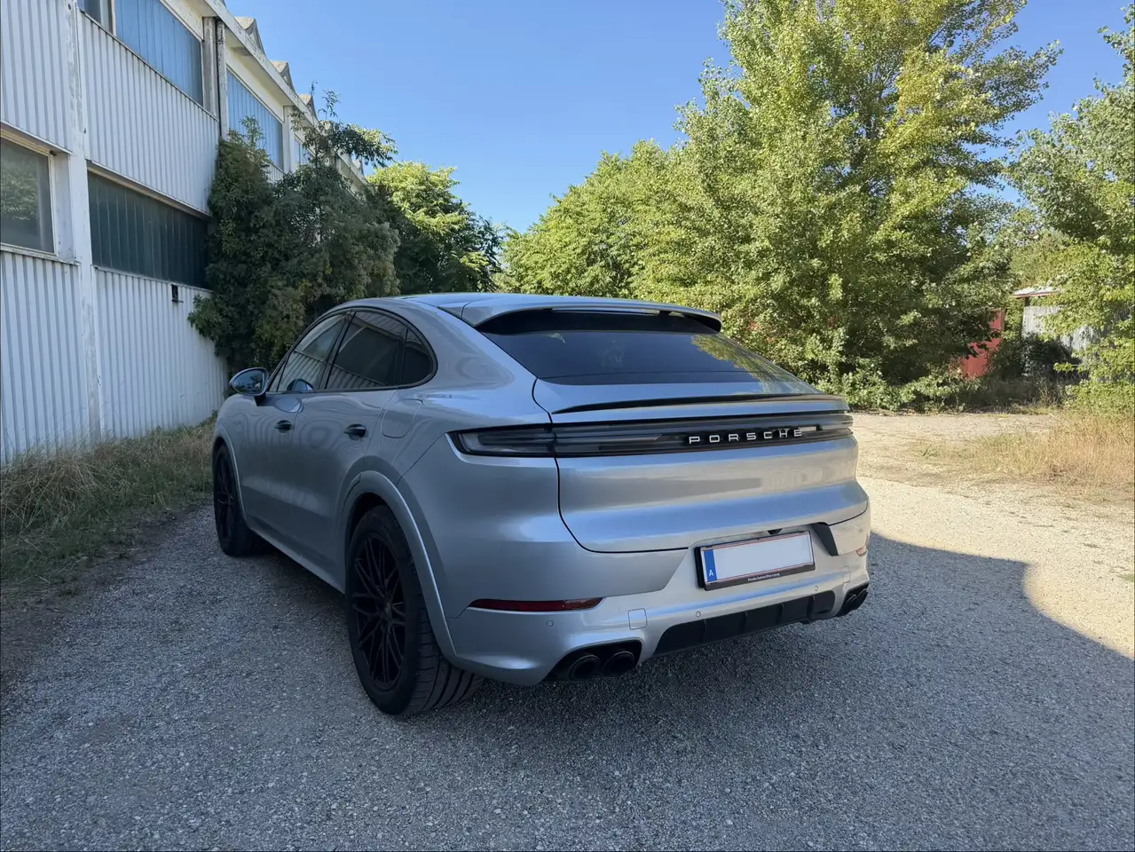 Porsche Cayenne Coupe III E-Hybrid PHEV 21,8 kWh Aut. — photo 1 of 15
