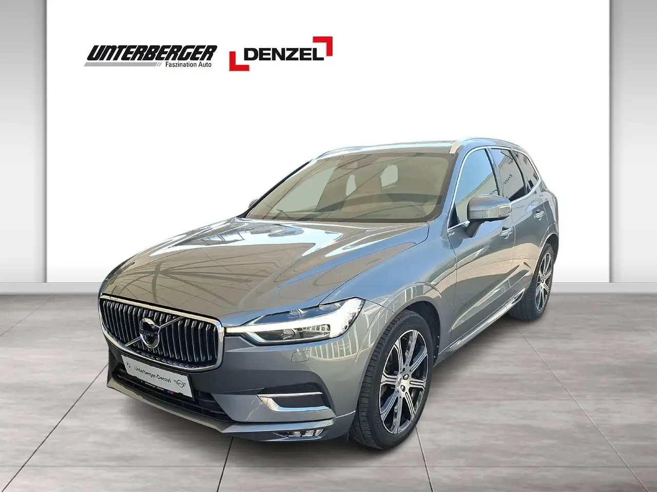 Volvo XC60 — photo 1 of 12