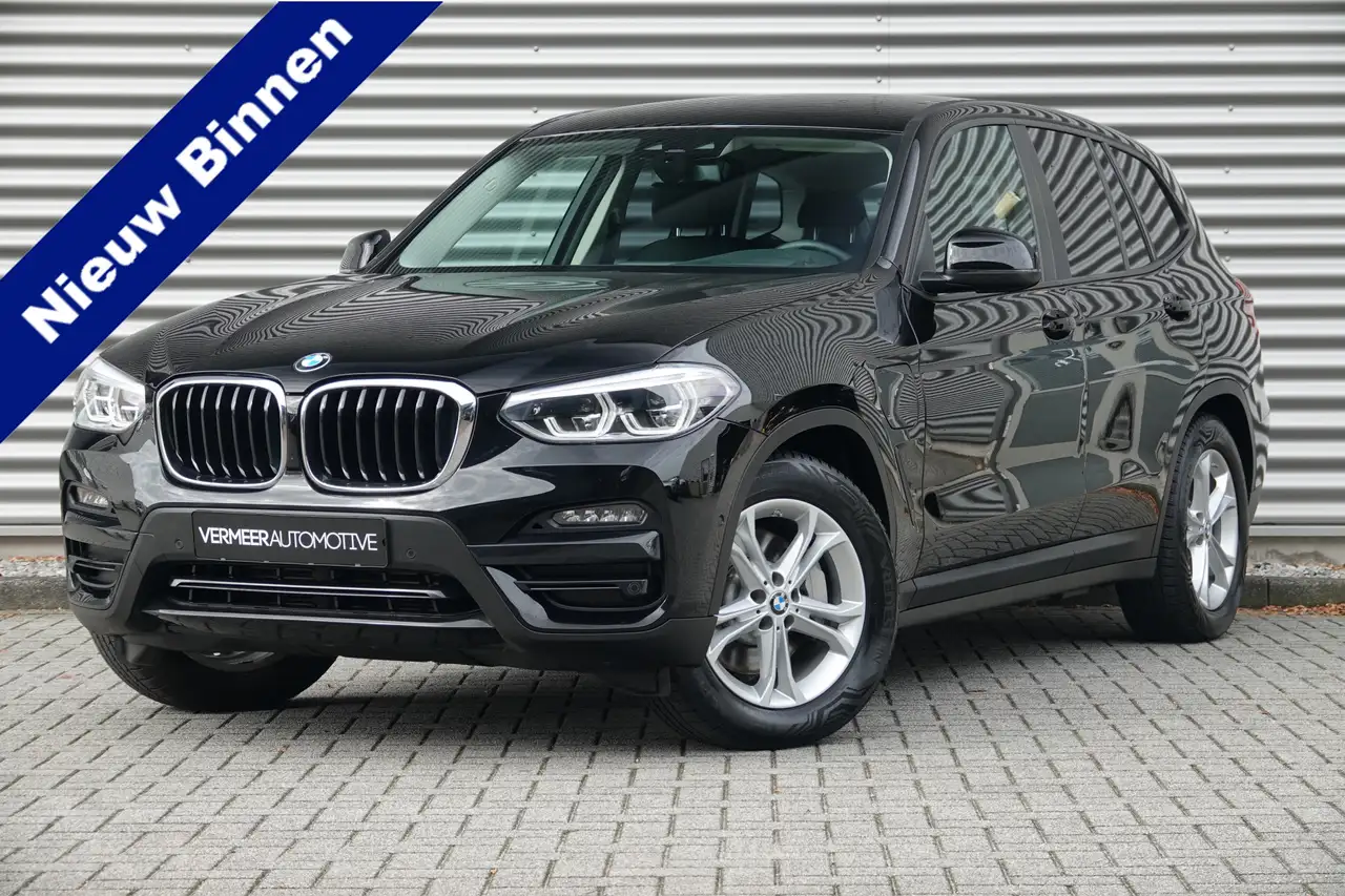 BMW X3 xDrive30e | Trekhaak | Head-Up | Camera | Adaptiev — photo 1 of 33