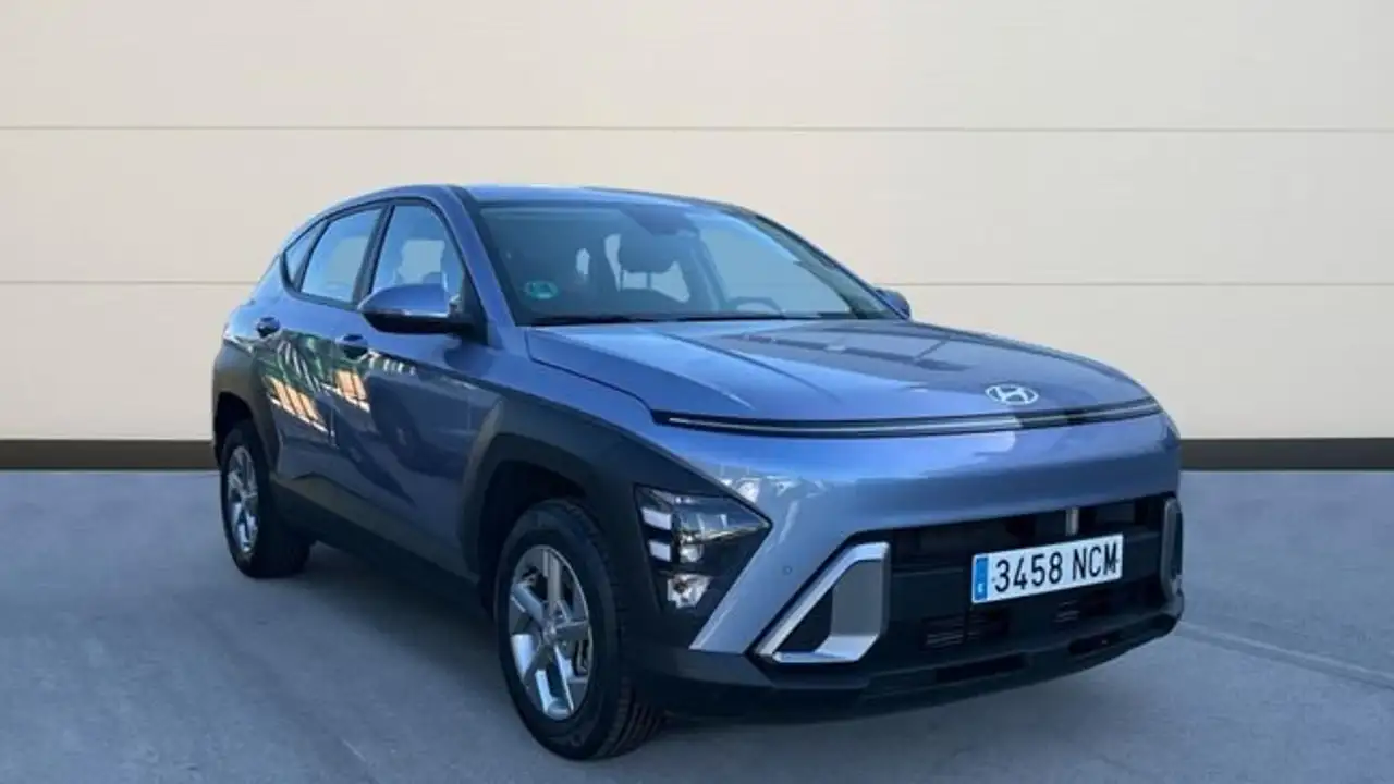 Hyundai KONA 1.0T MAXX 100 5P — photo 1 of 25