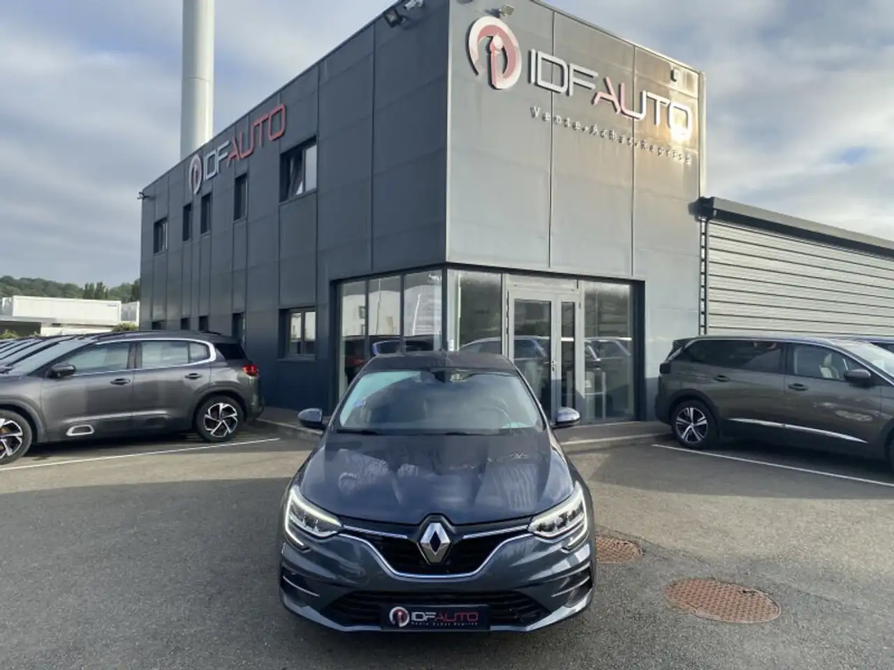 Renault Megane IV 1.0 TCE 115CH BUSINESS -21N — photo 1 of 20