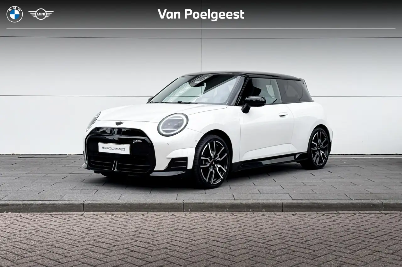 MINI John Cooper Works 3-Deurs SE Cooper XL 54.2 kWh — photo 1 of 26