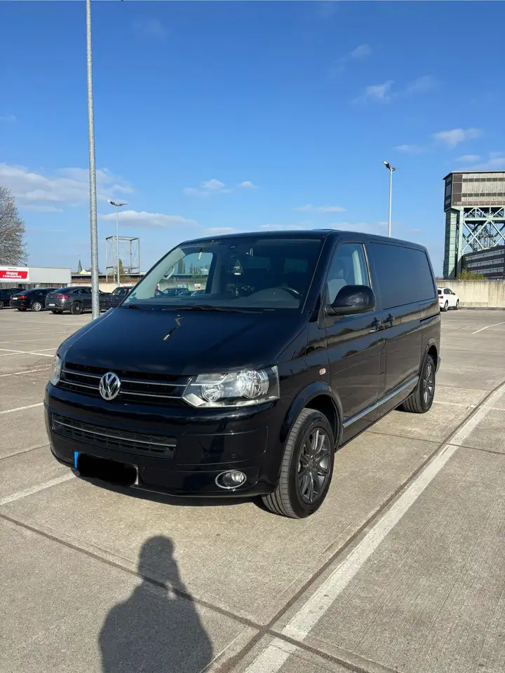 Volkswagen T5 Multivan DSG Highline — photo 1 of 20