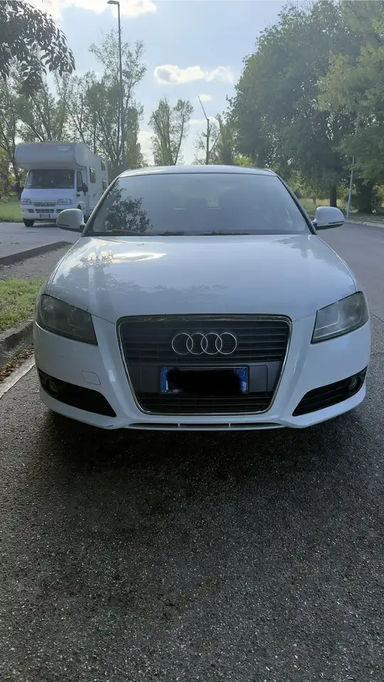 Audi A3 1.4 Tfsi Attraction — photo 1 of 4