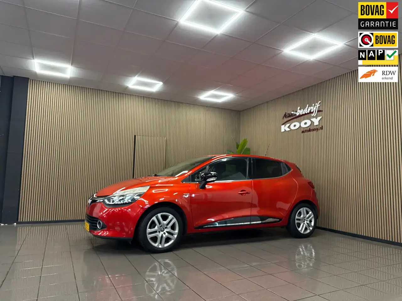 Renault Clio 0.9 TCe Limited * Afn. Trekhaak / Navigatie / Crui — photo 1 of 24