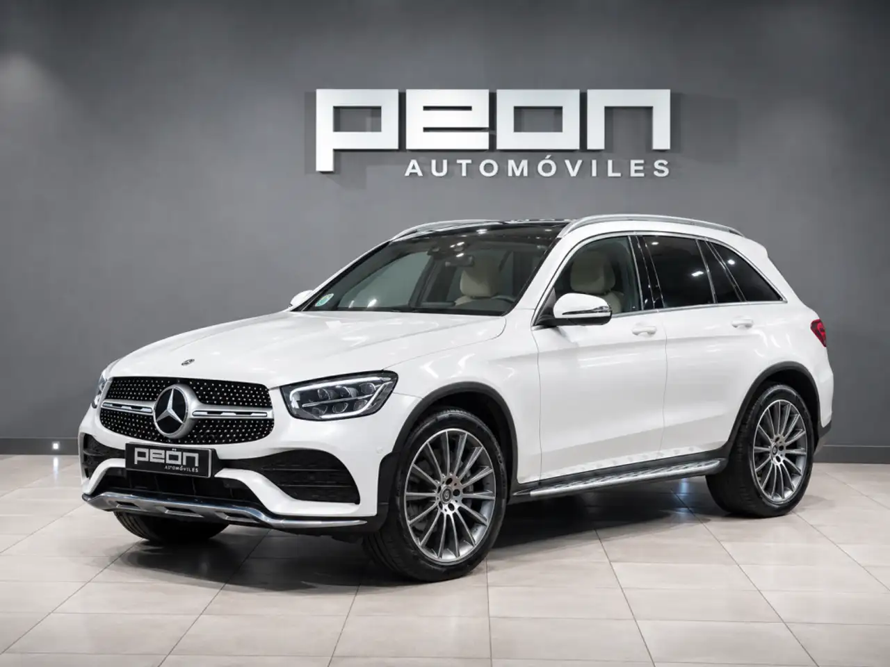 Mercedes-Benz GLC 200 4Matic 9G-Tronic — photo 1 of 1
