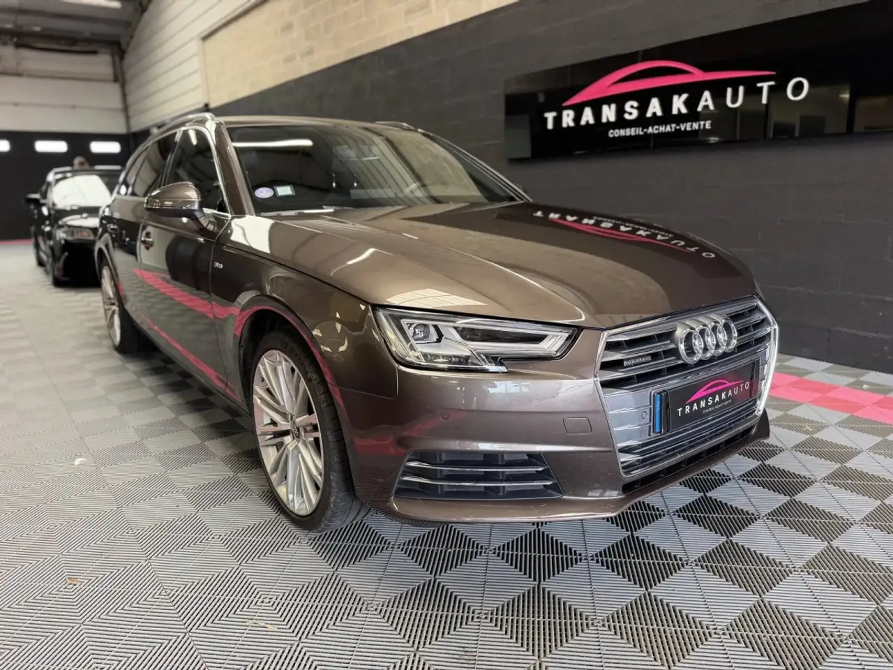 Audi A4 AVANT 2.0 TFSI 252 cv Quattro S-Line - Virtual Cockpit CarPlay — photo 1 of 15
