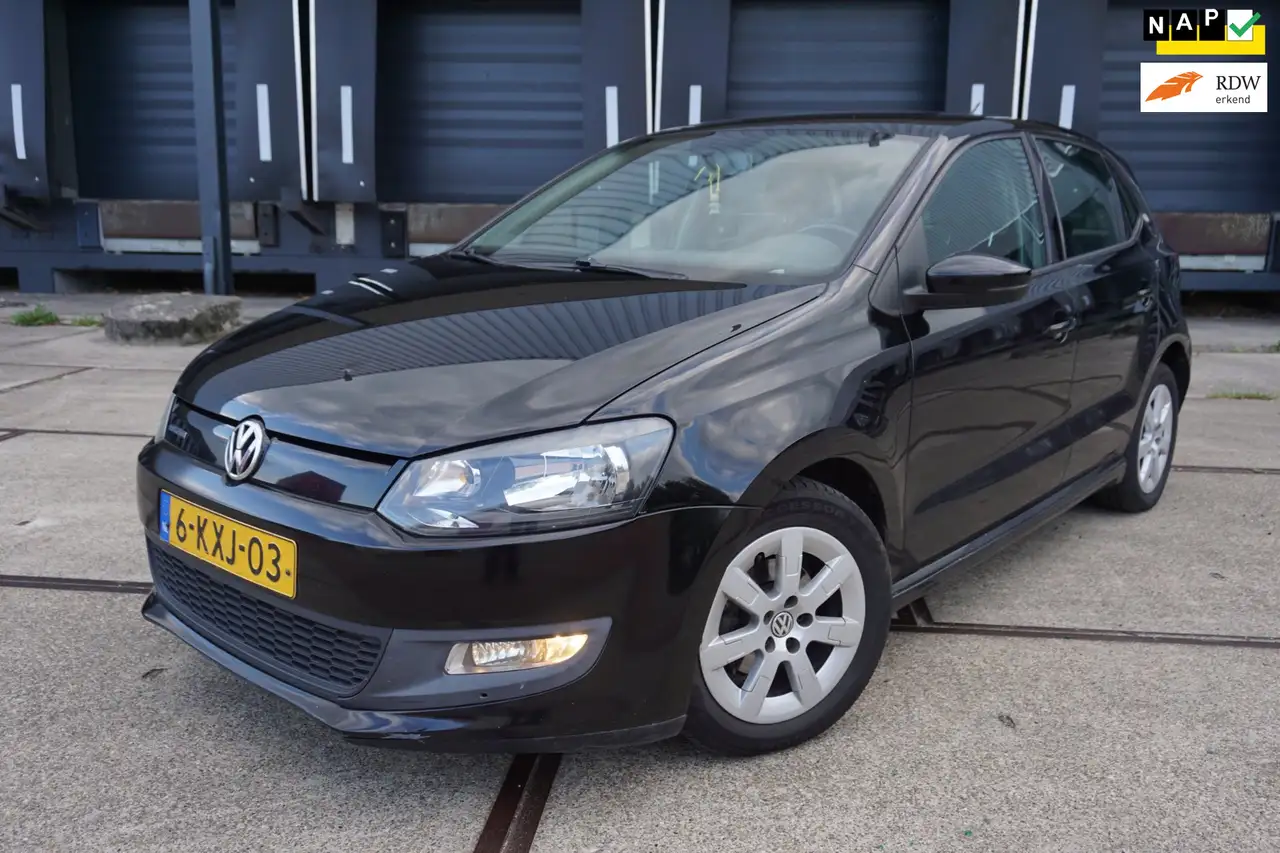 Volkswagen Polo 1.2 TDI BlueMotion — photo 1 of 13