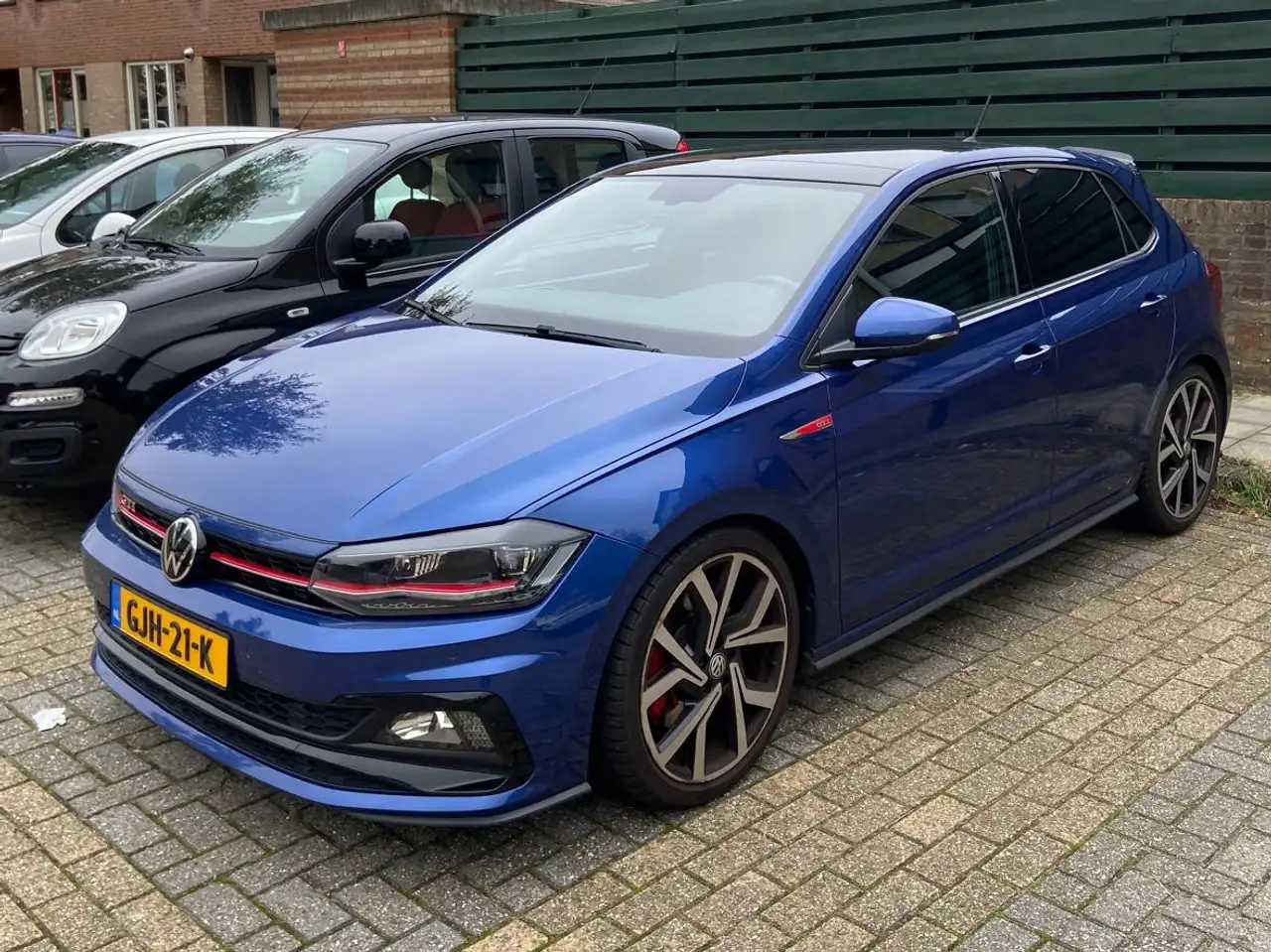 Volkswagen Polo Polo 2.0 TSI GTI — photo 1 of 14