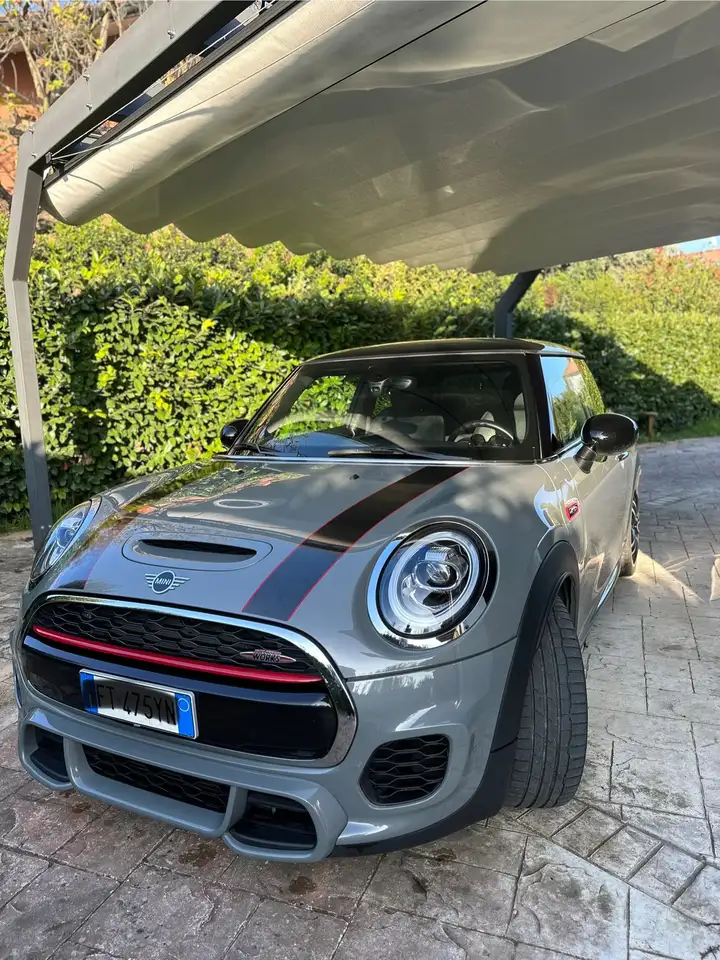 MINI John Cooper Works Mini IV F56 2018 3p3p 2.0 auto — photo 1 of 15