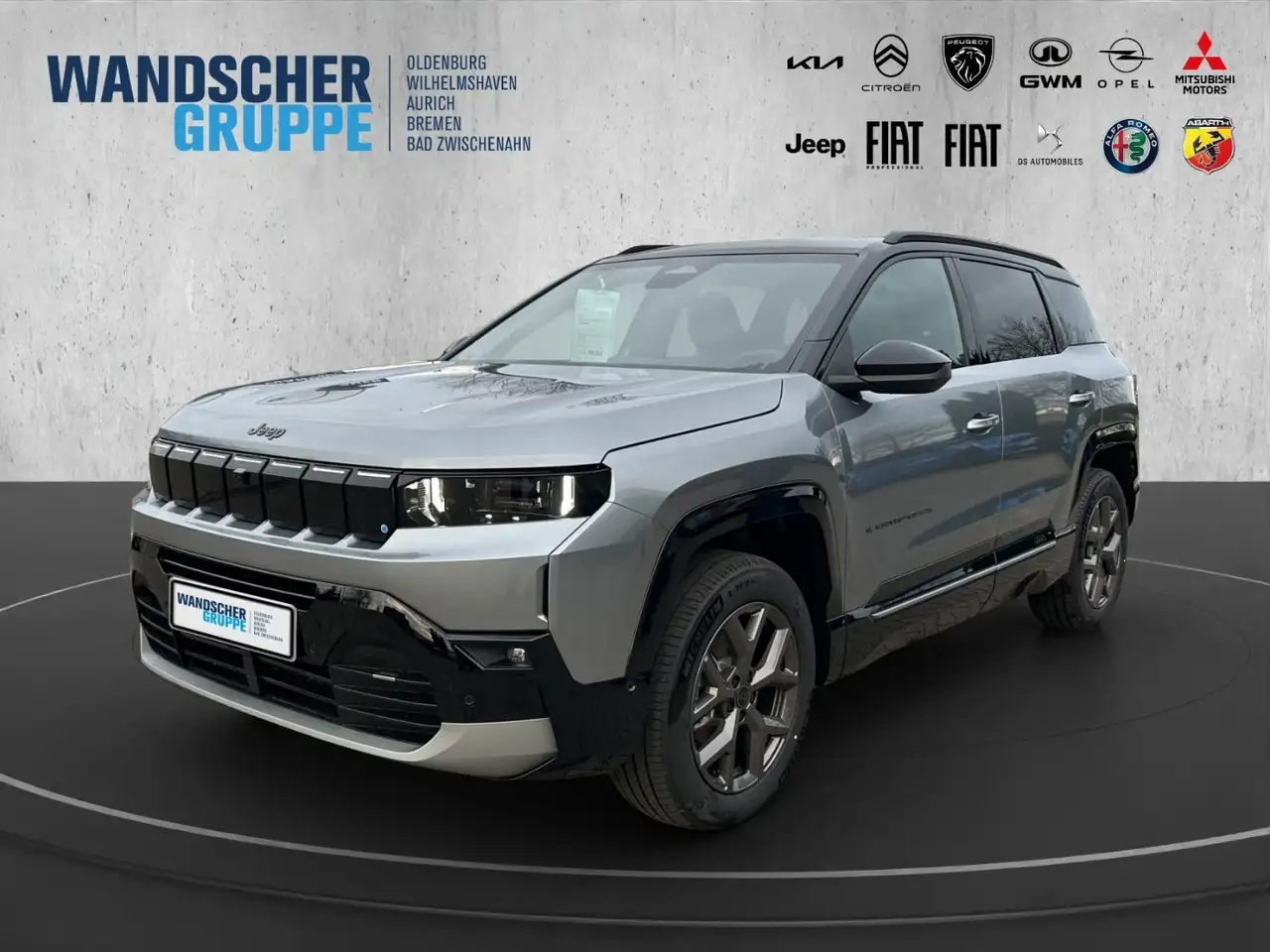 Jeep Compass E-HYBRID FIRST EDITION PANO 360° — photo 1 of 21