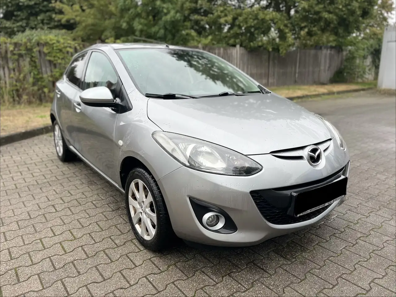Mazda 2 1.3 MZR Edition — photo 1 of 16