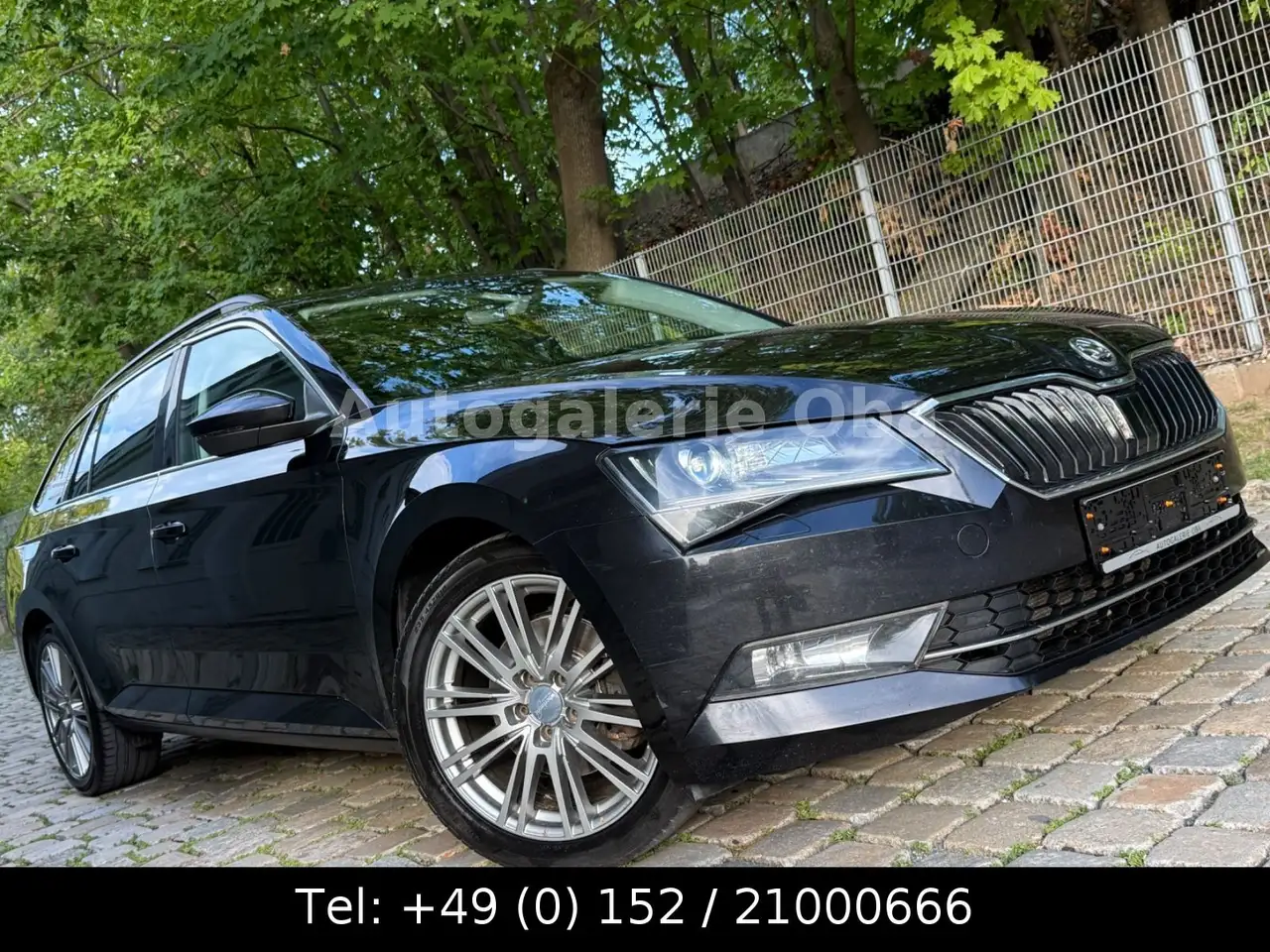 Skoda Superb Combi 2.0 TDI 4x4 *NAVI*XENON*AHK*ACC — photo 1 of 30