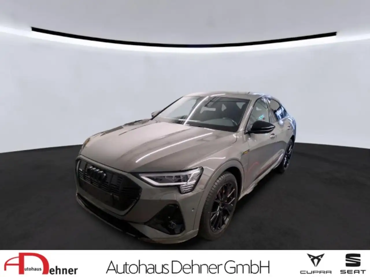 Audi e-tron Sportback S line black edition 50 quattro Klima — photo 1 of 15