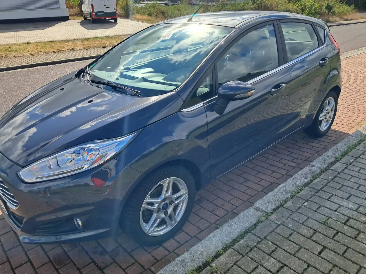 Ford Fiesta 1,0 ltr. Eco Boost -Motor — photo 1 of 9