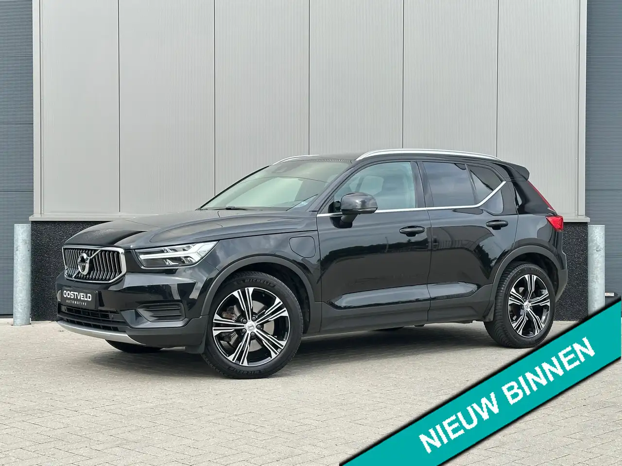 Volvo XC40 1.5 T5 Twin Engine Inscription 19'' Leer ACC 360 C — photo 1 of 24