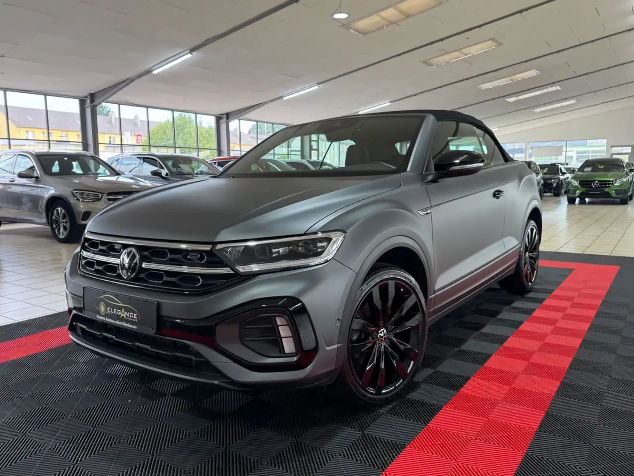 Volkswagen T-Roc Cabriolet Edition Grey*IQ-LIGHT*LEDER*LED* — photo 1 of 24