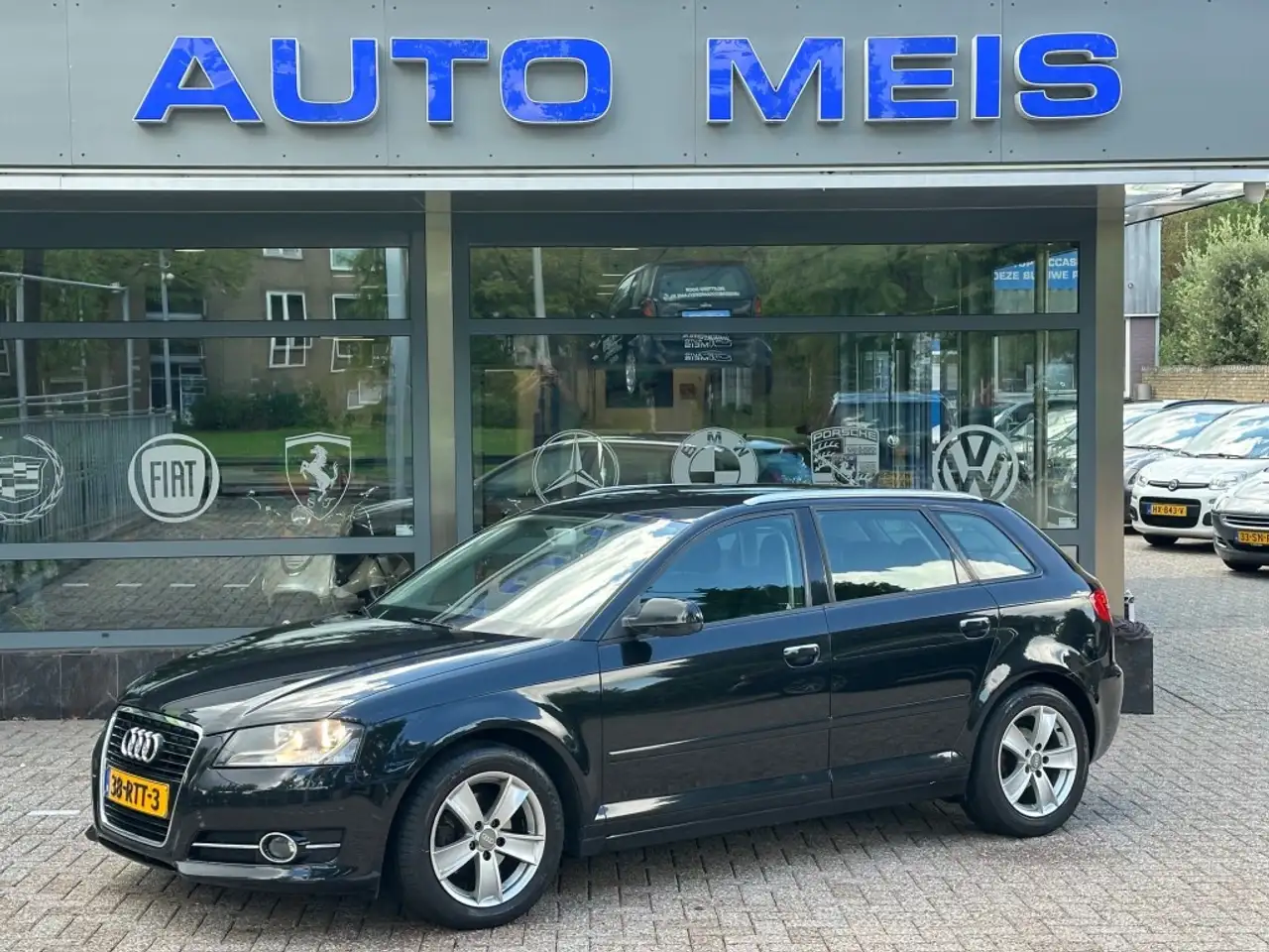 Audi A3 1.6 TDI Attraction Pro Line Business Navi Cruise t — photo 1 of 25