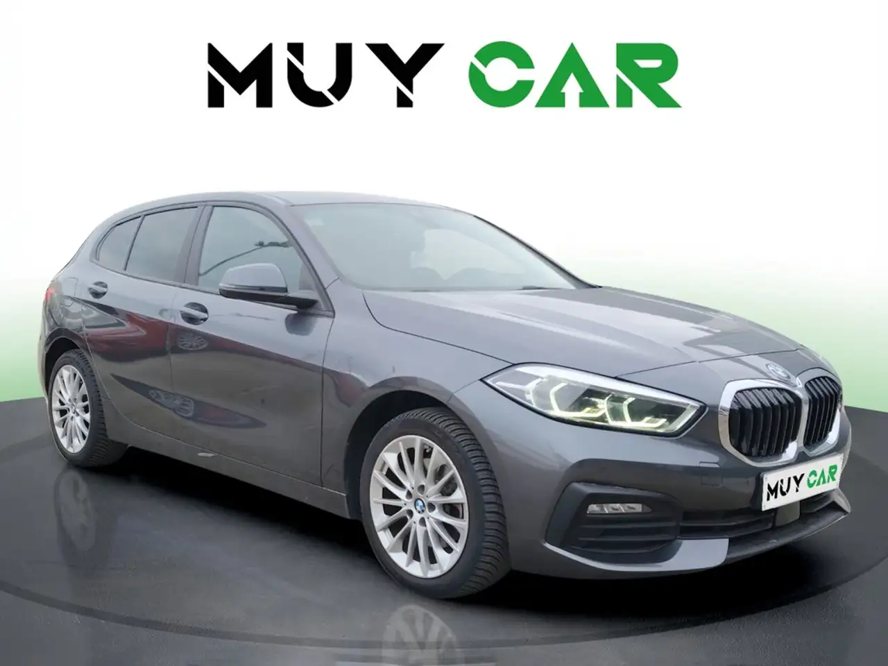 BMW 118 118dA Business — photo 1 of 17