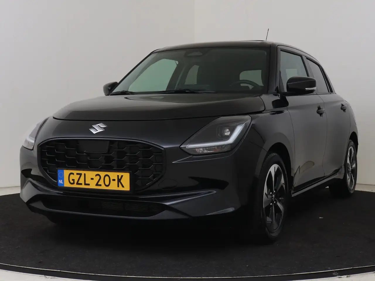 Suzuki Swift 1.2 Style Smart Hybrid | Stoelverwarming | Dealero — photo 1 of 40