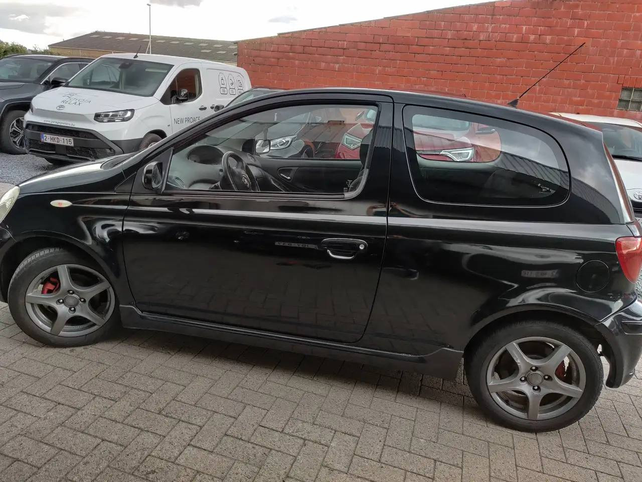 Toyota Yaris 1.5i VVT-i 16v TS — photo 1 of 10
