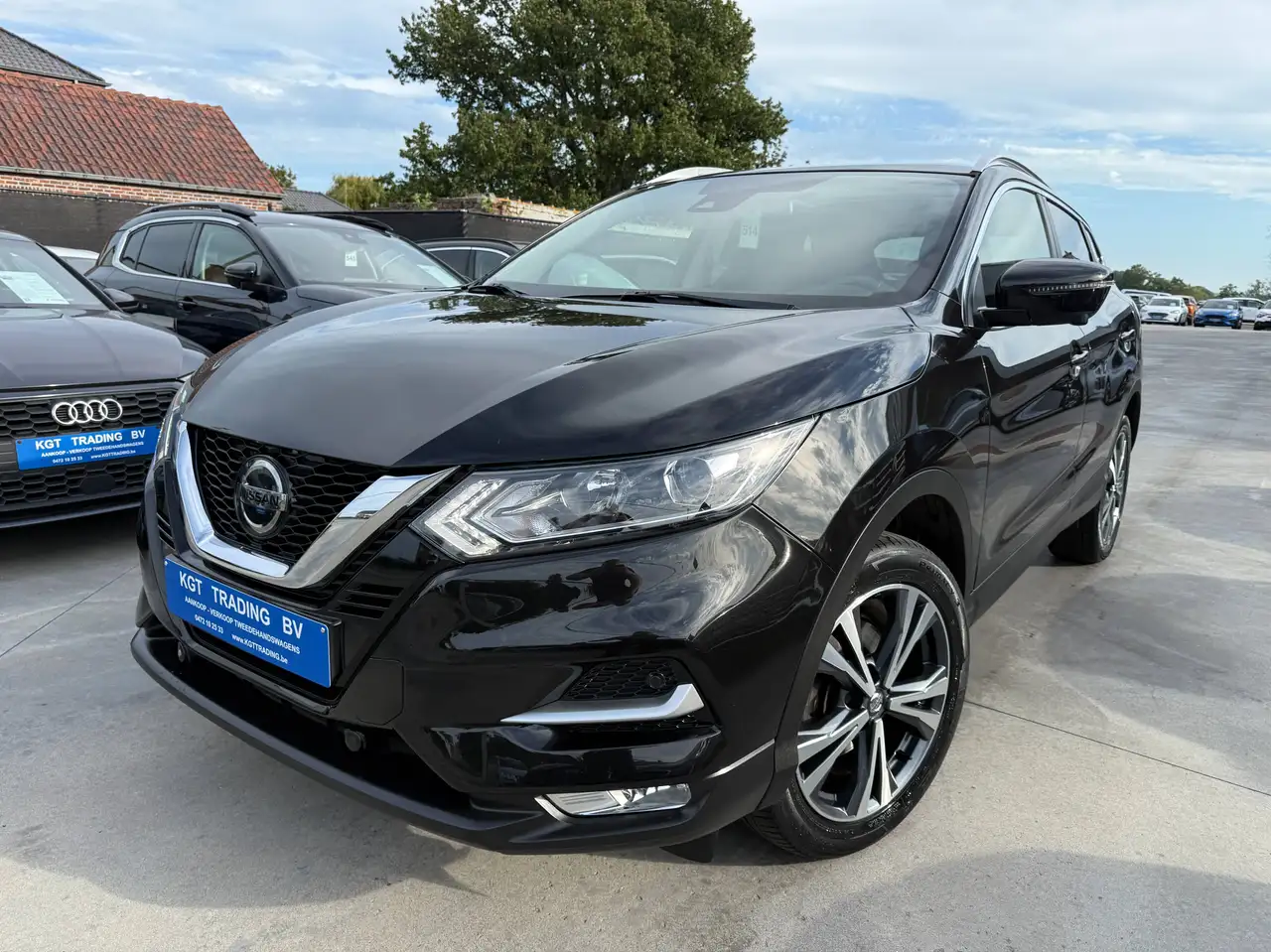 Nissan Qashqai 1.2i 115PK NAVIGATIE 360 CAMERA PANORAMA-DAK BLUETOOTH PDC LED — photo 1 of 15